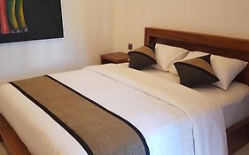 Ari Guest House